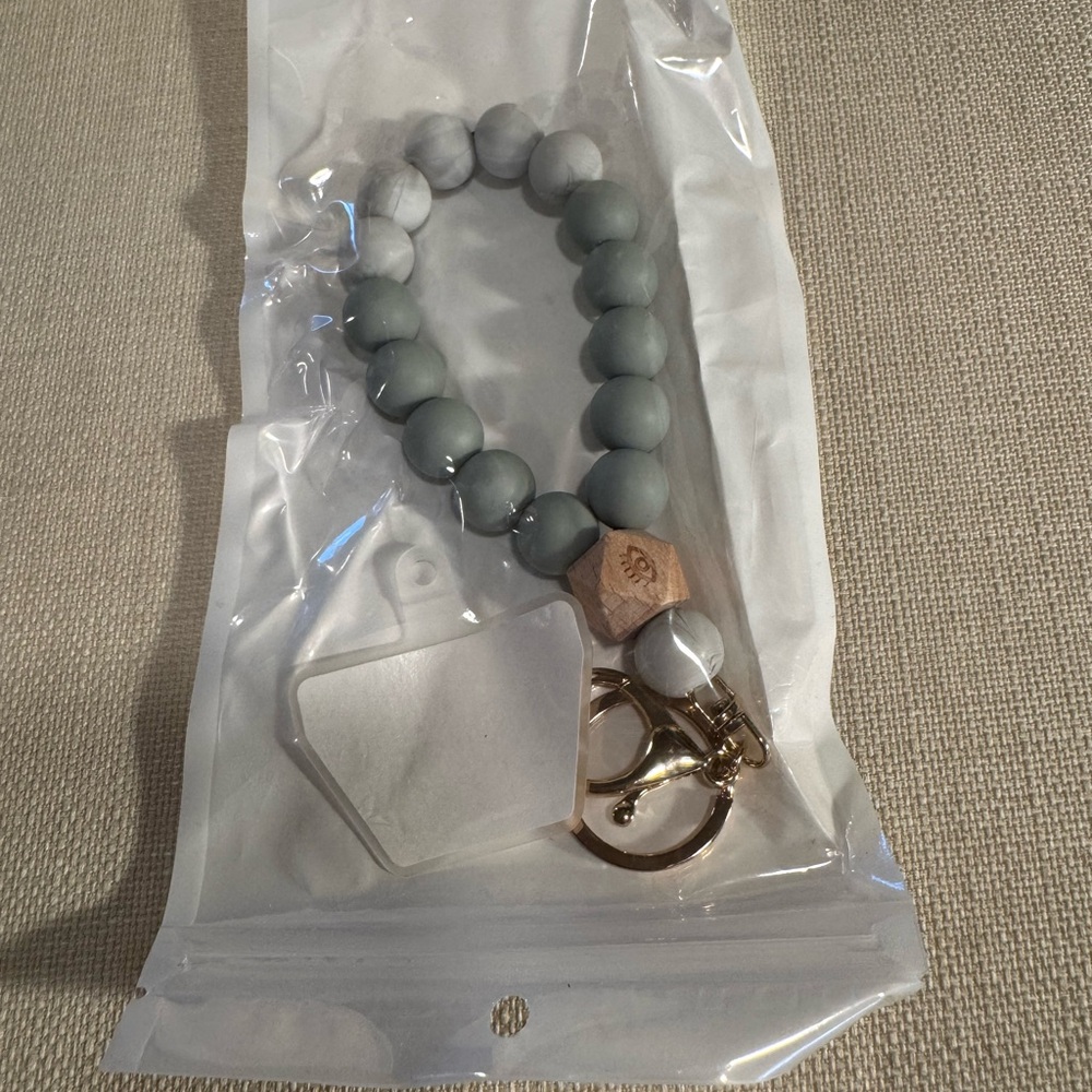 Gray and White Beaded Keychain Bracelet